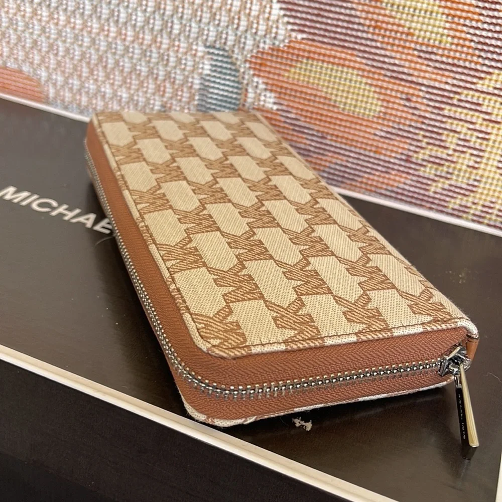 Michael Kors Men’s Women’s Cooper Tech Zip Around Continental Wallet Cream Multi